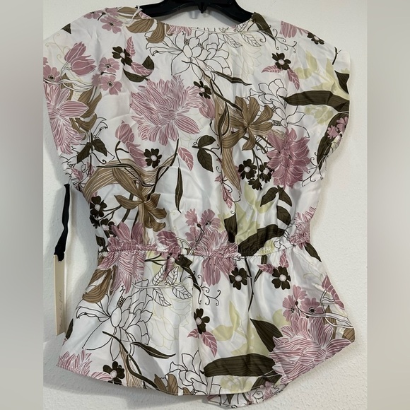 Salo La Fille Elegant Pink Wrap Blouse with Notched Collar - Picture 2 of 13